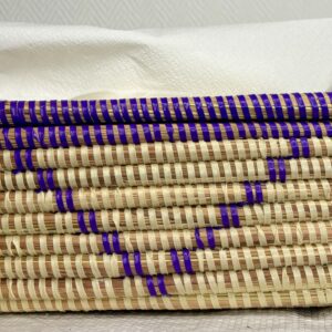 Boite à mouchoirs artisanale "violet-v"